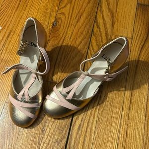 Limited Edition 2020 Rose Gold Laduca’s size 38